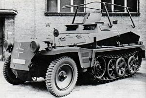 DEMAG D7p (Sd.Kfz. 250/3) '1940